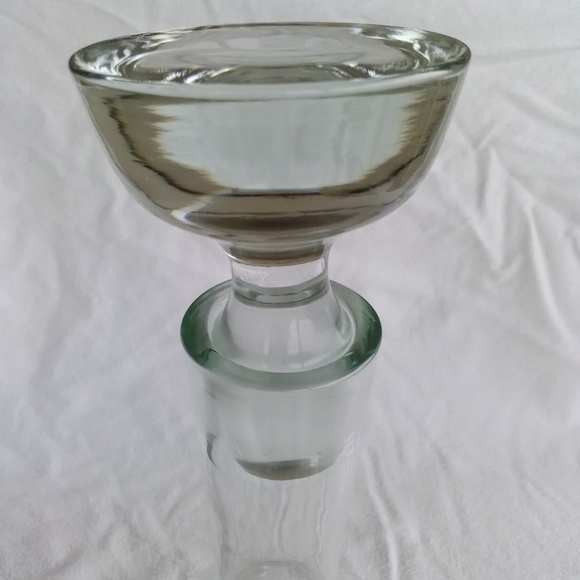 Clear Glass Alcohol Decanter - Picture 3 of 8